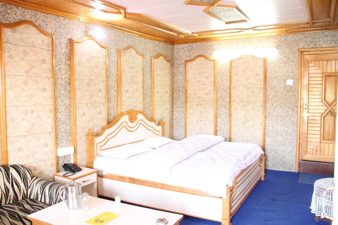 Hotel Vikrant Nainital Esterno foto